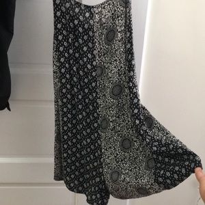 Black and white Long tank with tied back